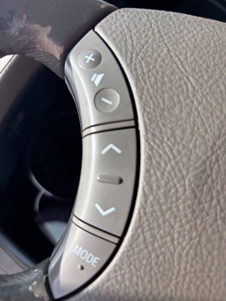 Used 2004 Lexus GX 470 AWD/4WD image 24