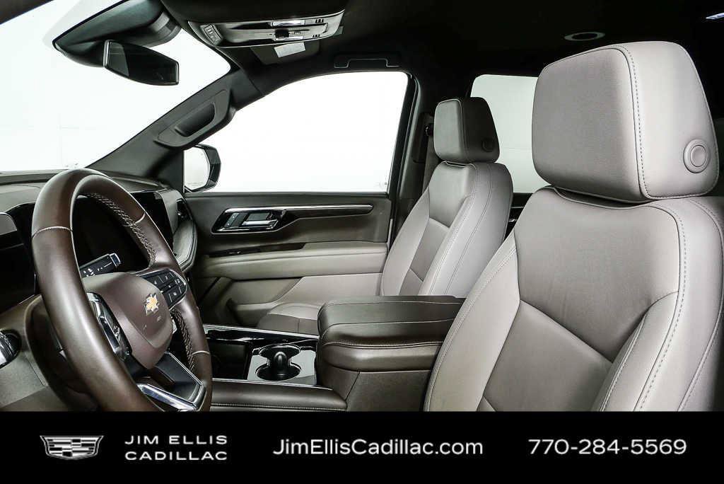 Used 2025 Chevrolet Tahoe LT AWD/4WD image 5