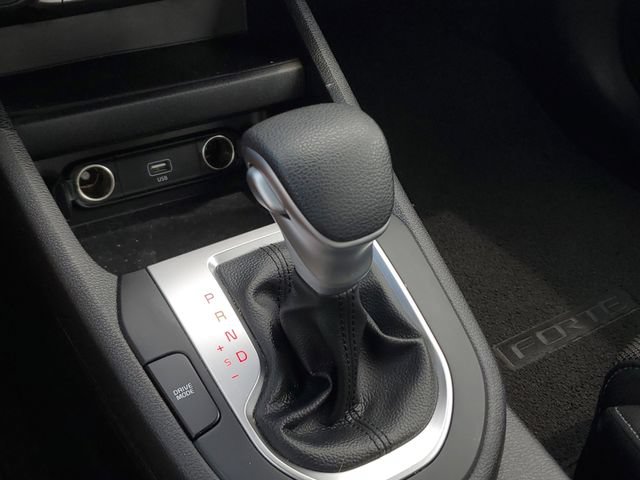 Certified 2023 Kia Forte LXS FWD image 27