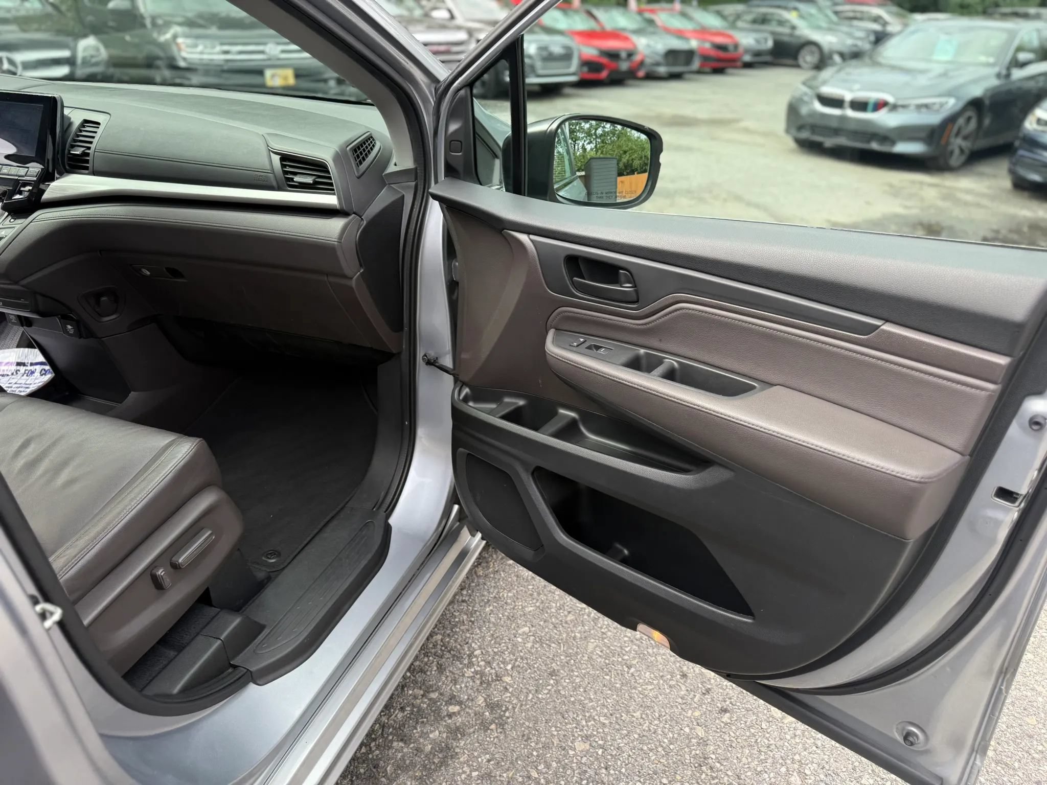Used 2018 Honda Odyssey Touring image 16