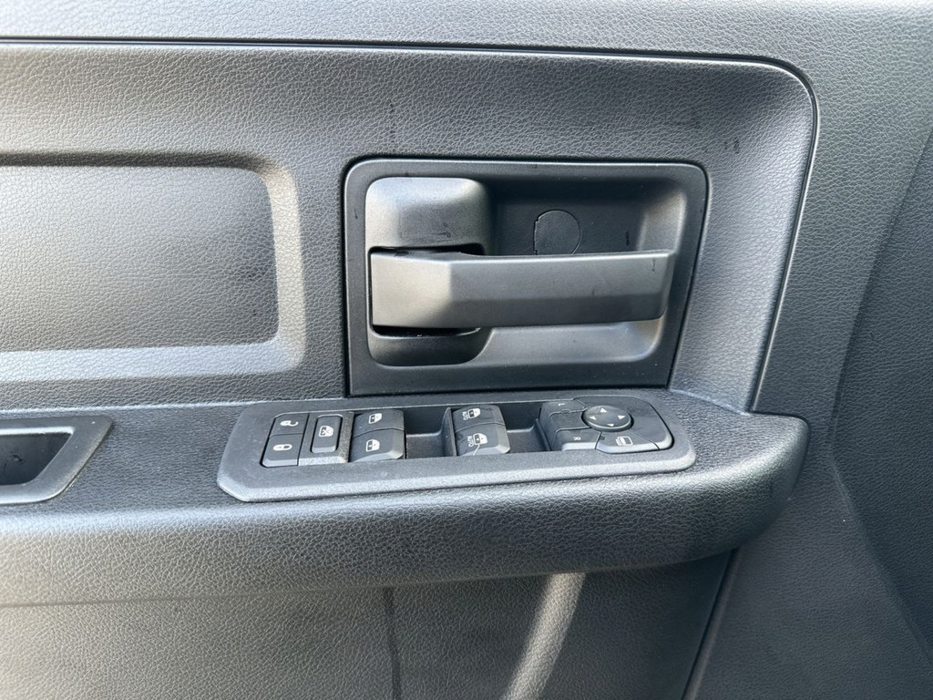 New 2027 RAM 3500 Tradesman AWD/4WD image 25