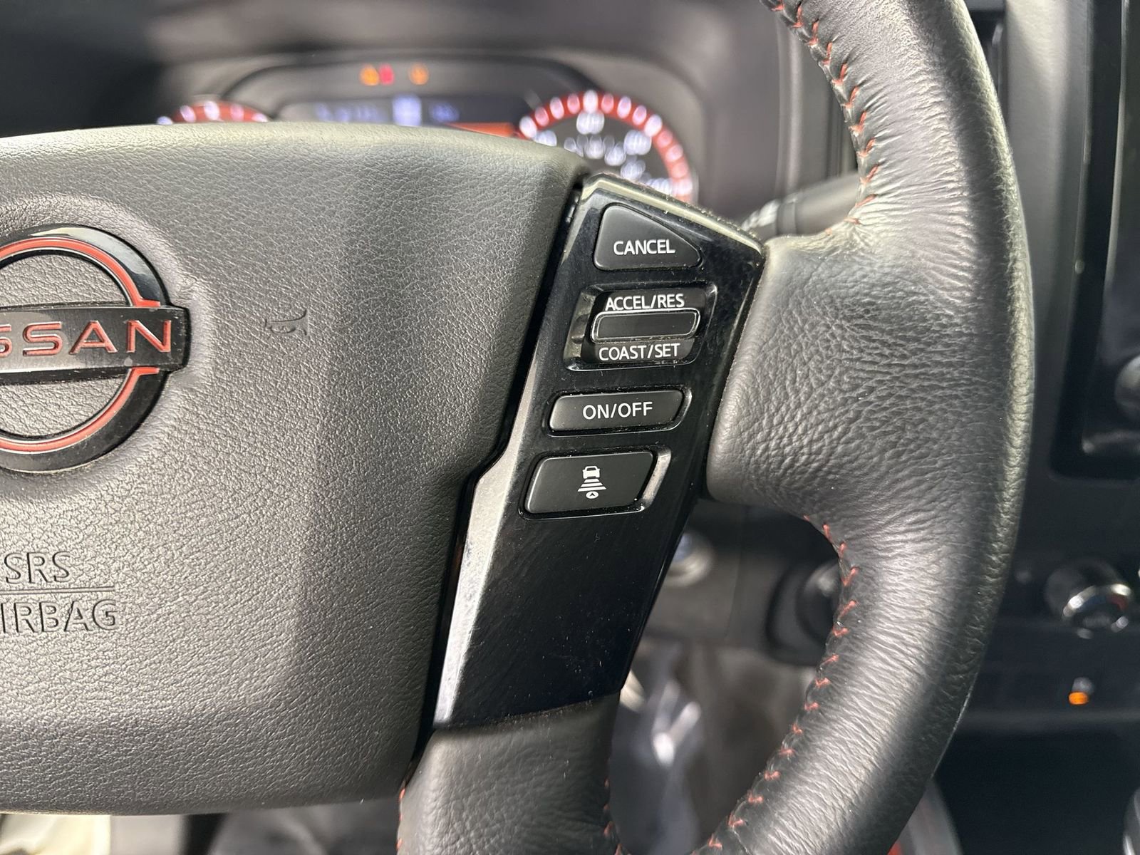 Certified 2022 Nissan Frontier PRO-4X w/ Technology Package AWD/4WD image 15