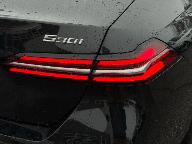 New 2026 BMW 530i xDrive w/ Premium Package image 9
