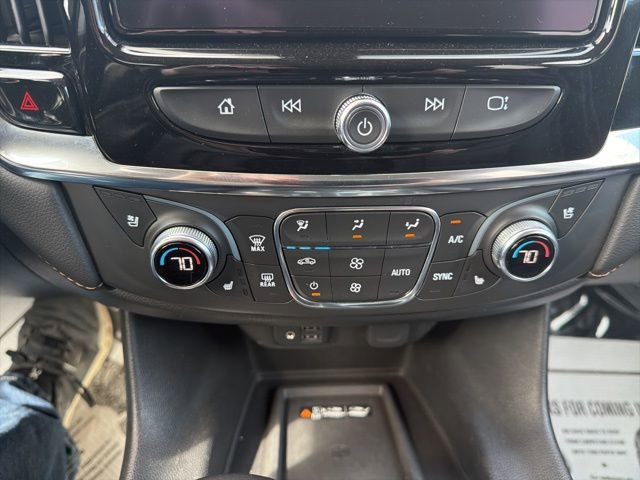 Used 2021 Chevrolet Traverse Premier AWD/4WD image 19