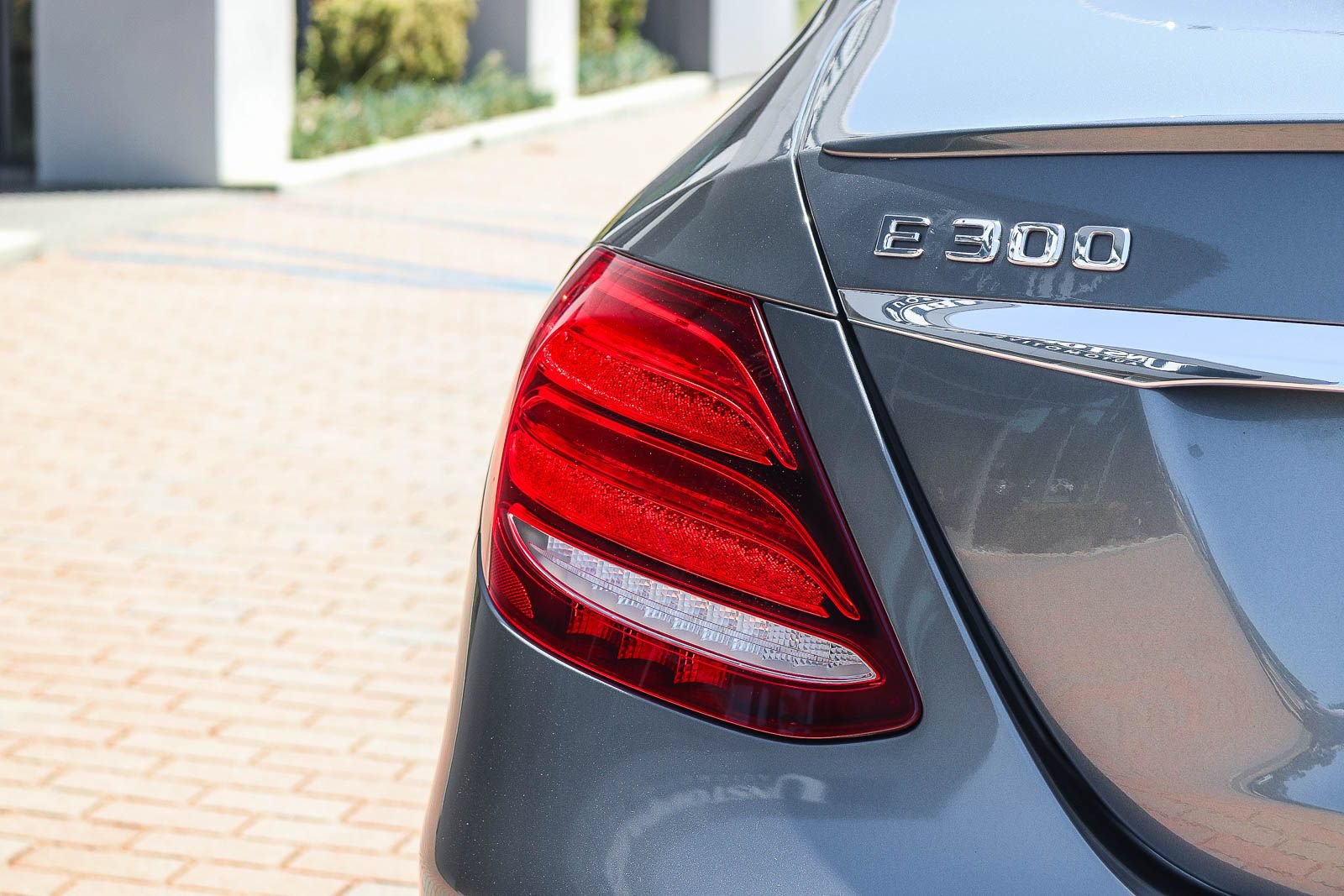 Used 2019 Mercedes-Benz E 300 image 7
