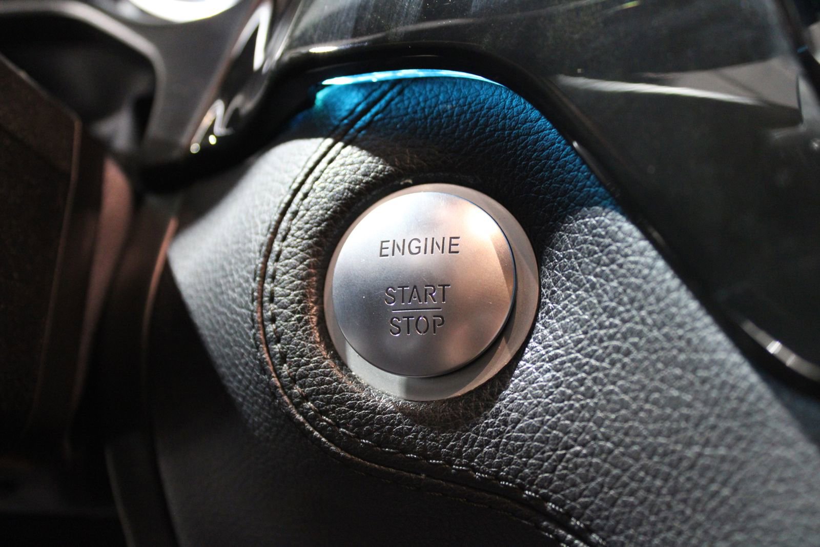 Used 2018 Mercedes-Benz GLE 43 AMG 4MATIC image 32