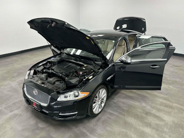 Used 2015 Jaguar XJ L Portfolio AWD/4WD image 12