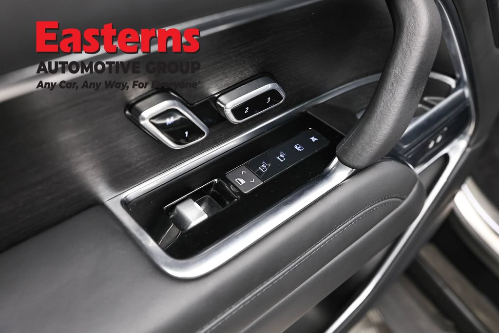 Used 2023 Land Rover Range Rover Autobiography AWD/4WD image 26