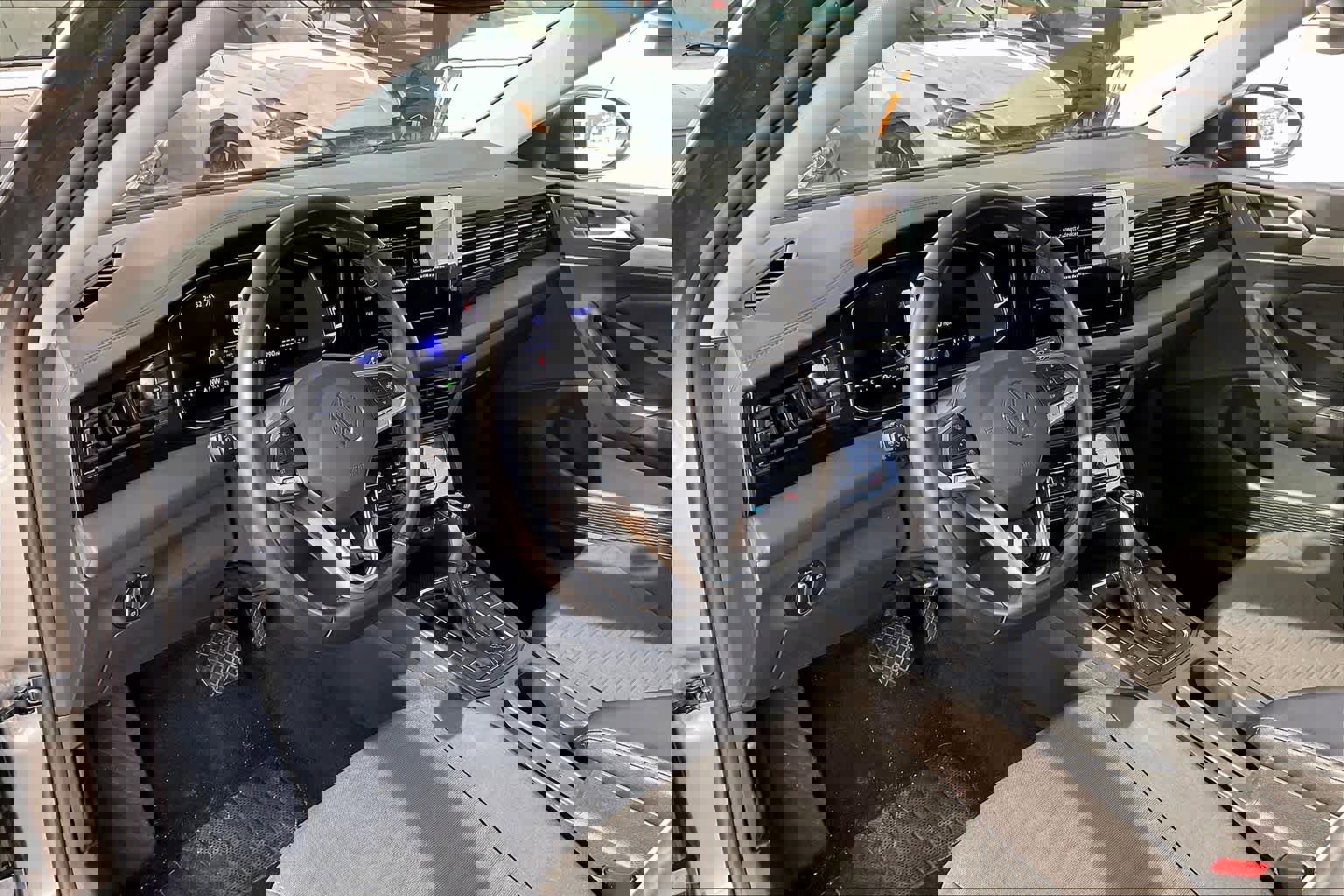 Used 2025 Volkswagen Jetta S image 17