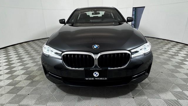 Certified 2023 BMW 540i xDrive w/ Premium Package AWD/4WD image 2