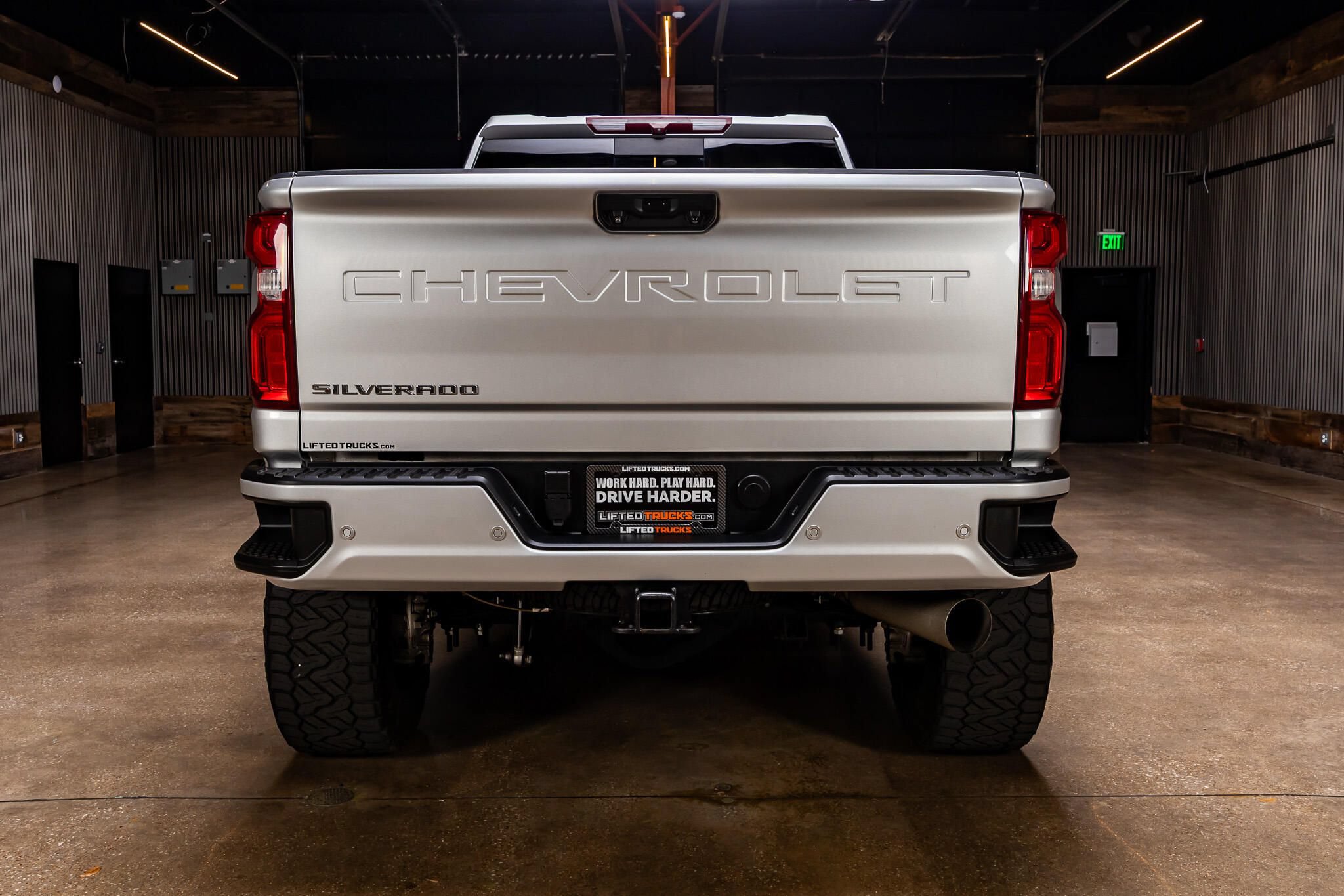 Used 2023 Chevrolet Silverado 2500 High Country AWD/4WD image 7
