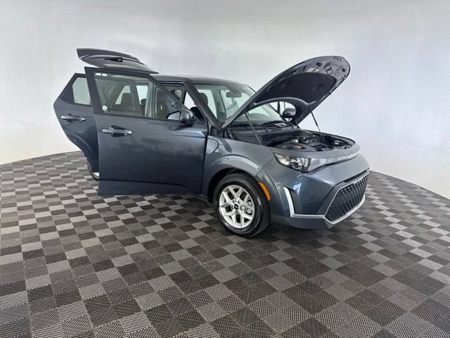 Certified 2025 Kia Soul LX FWD image 14