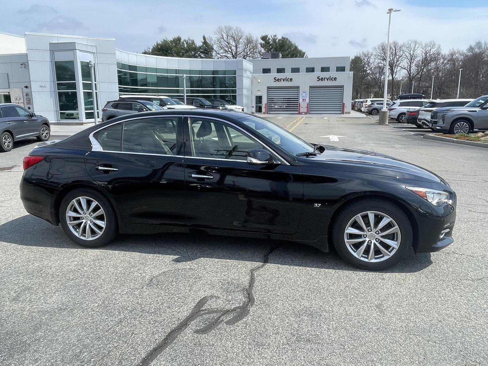 Used 2014 INFINITI Q50 Premium image 4