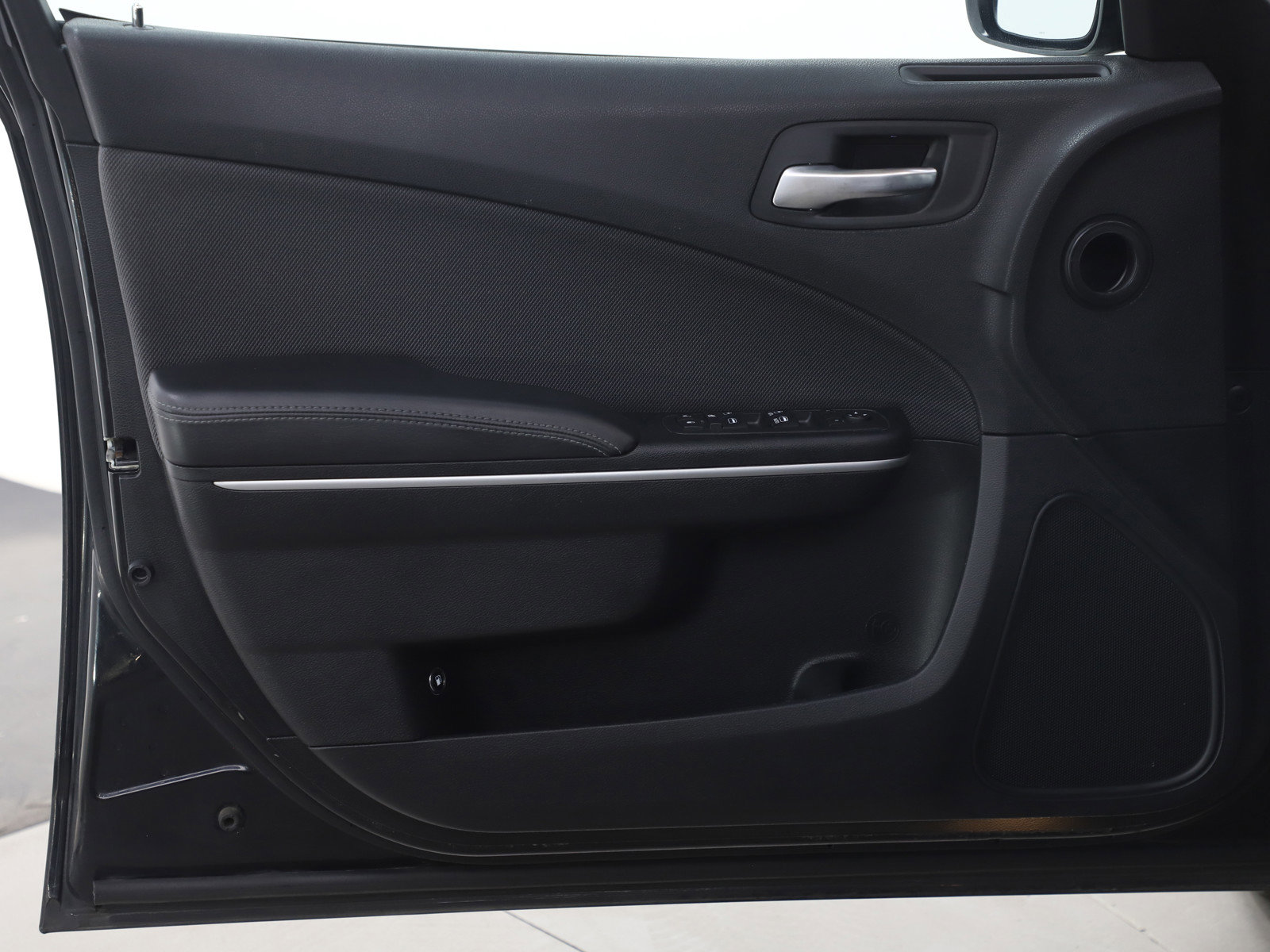 Used 2016 Dodge Charger SE w/ Popular Equipment Group image 19