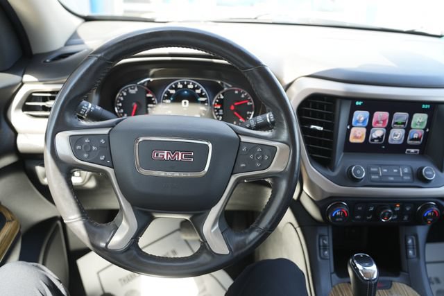 Used 2017 GMC Acadia Denali w/ Technology Package AWD/4WD image 24
