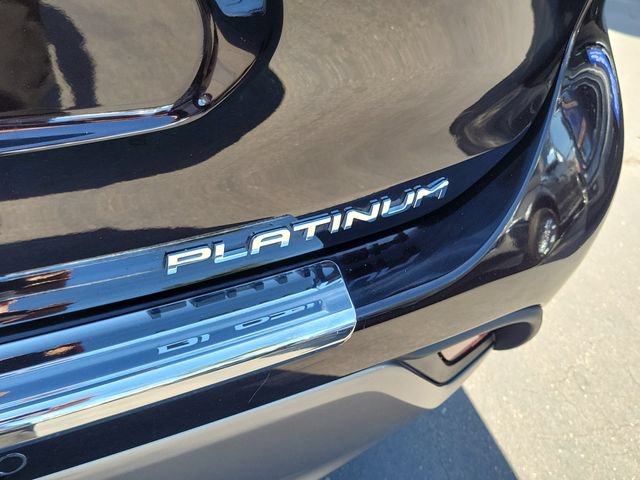 Used 2022 Toyota Highlander Platinum FWD image 23