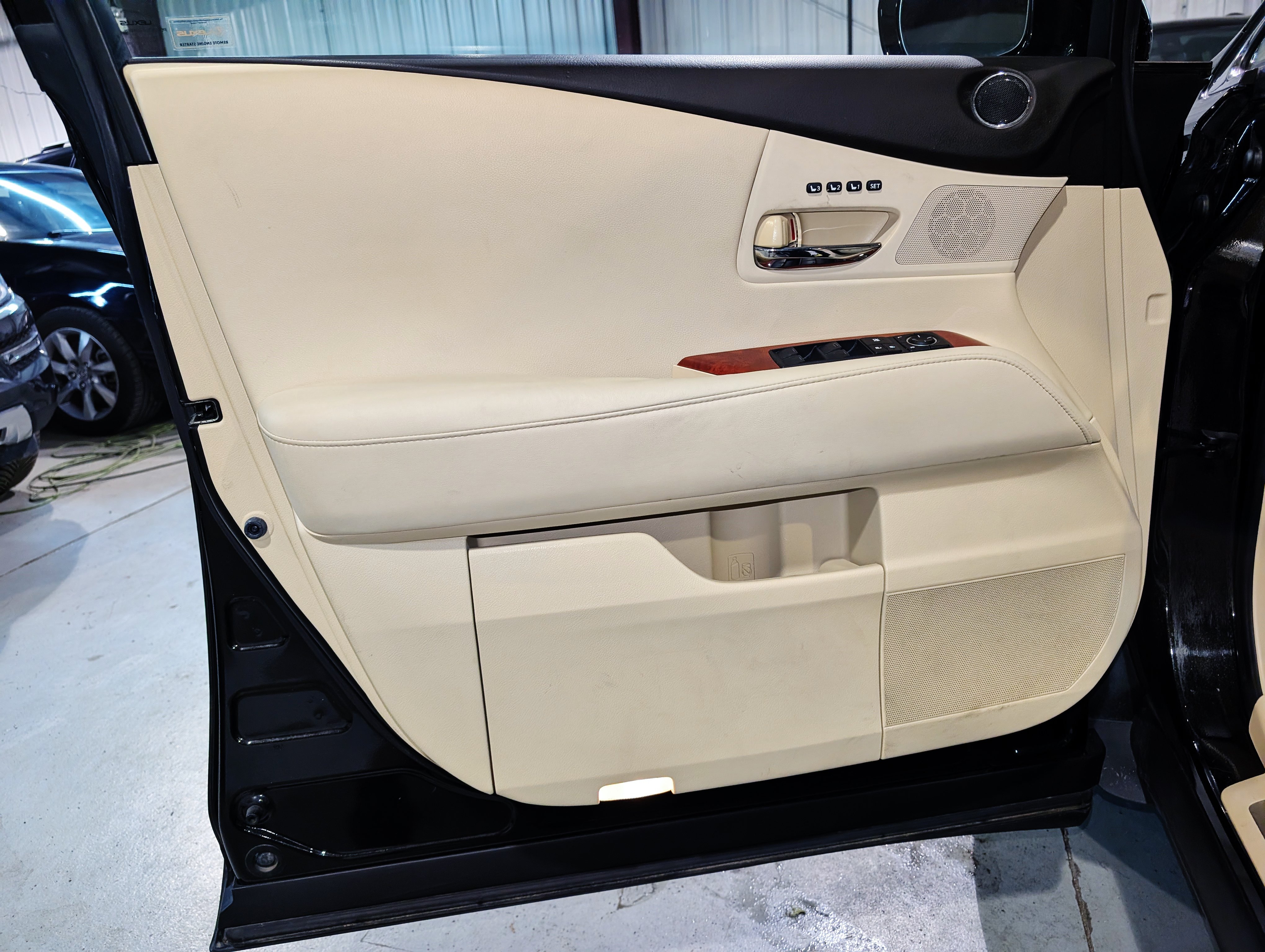 Used 2012 Lexus RX 350 AWD w/ Premium Pkg image 10