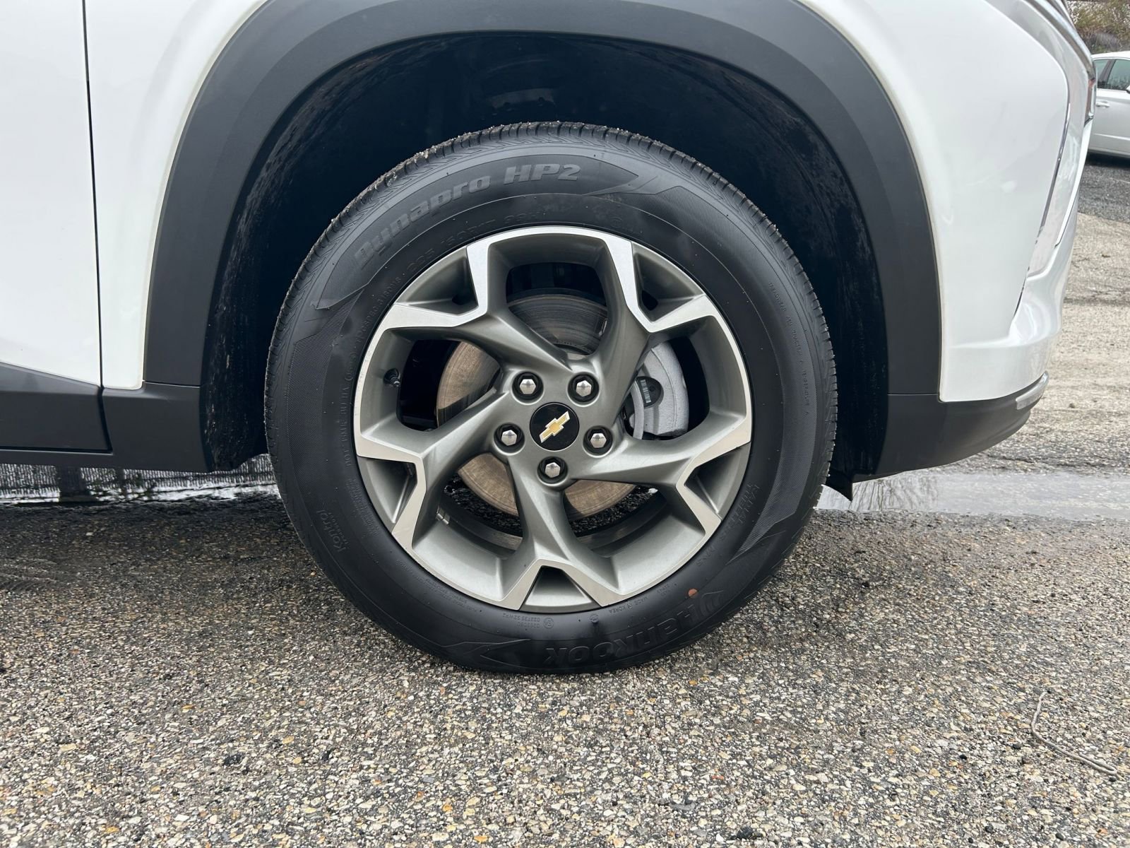 Used 2025 Chevrolet Trax LT w/ LT Convenience Package image 24