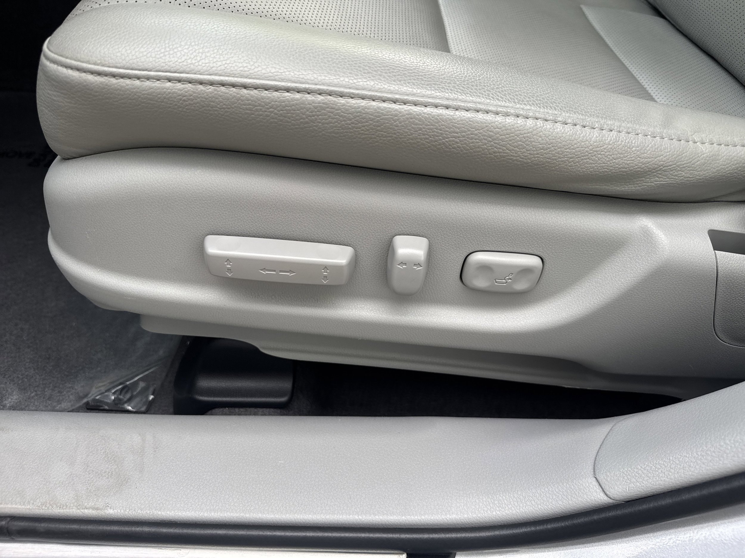 Used 2017 Acura RDX AWD w/ Technology Package image 6