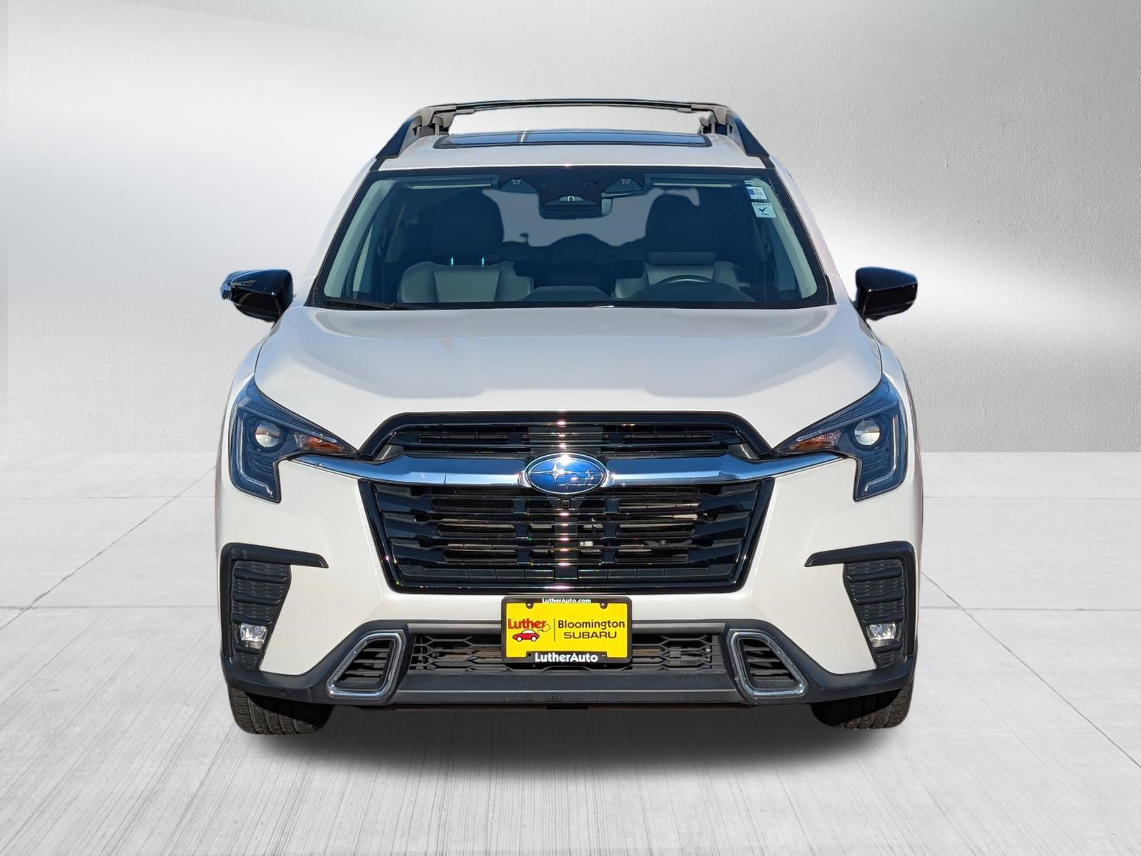 Used 2024 Subaru Ascent Touring AWD/4WD image 2