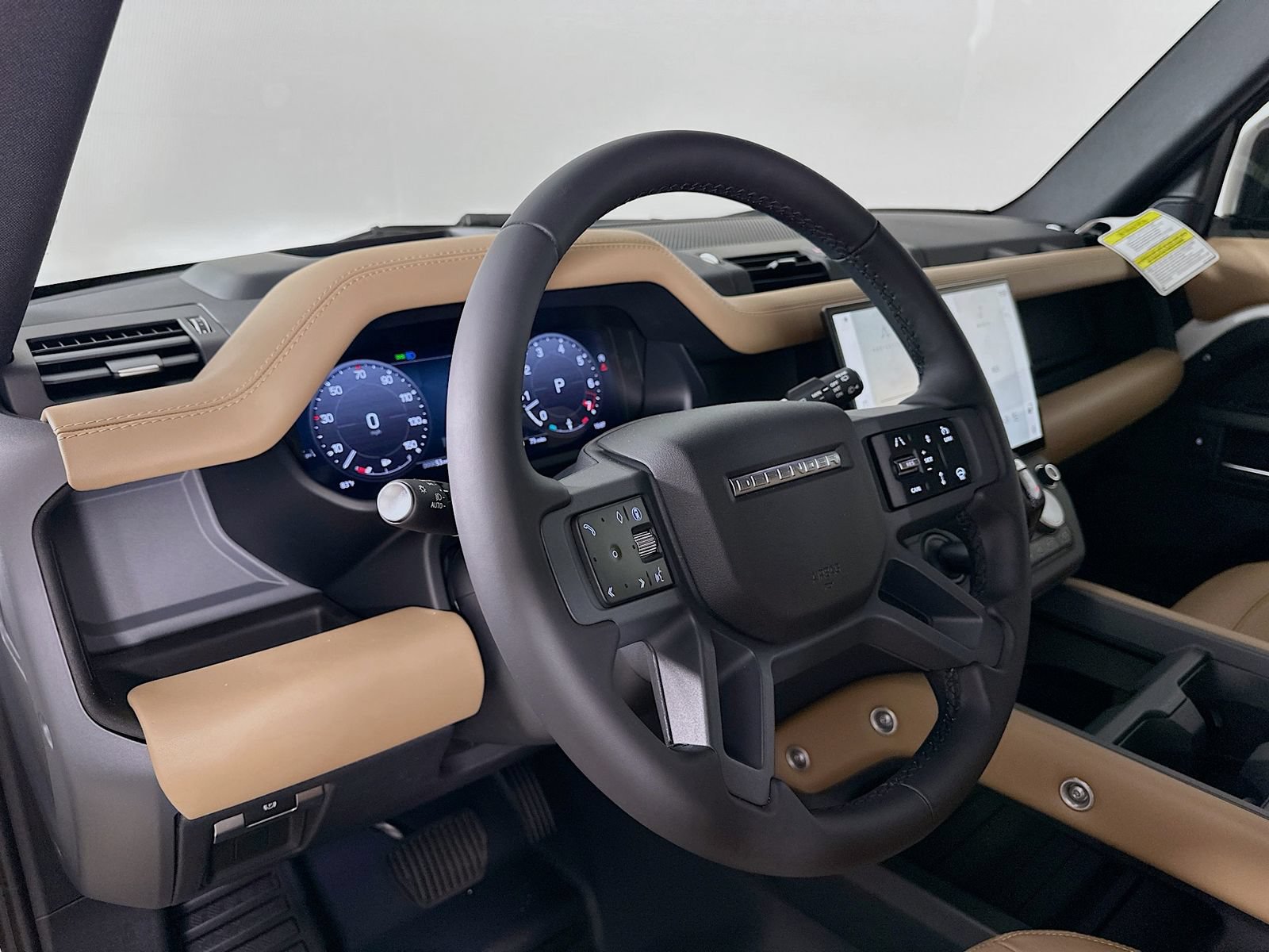 New 2026 Land Rover Defender 130 X-Dynamic SE AWD/4WD image 31