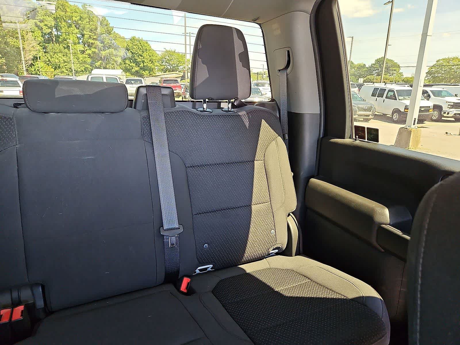 Used 2023 Chevrolet Silverado 2500 Custom w/ Custom Convenience Package AWD/4WD image 15