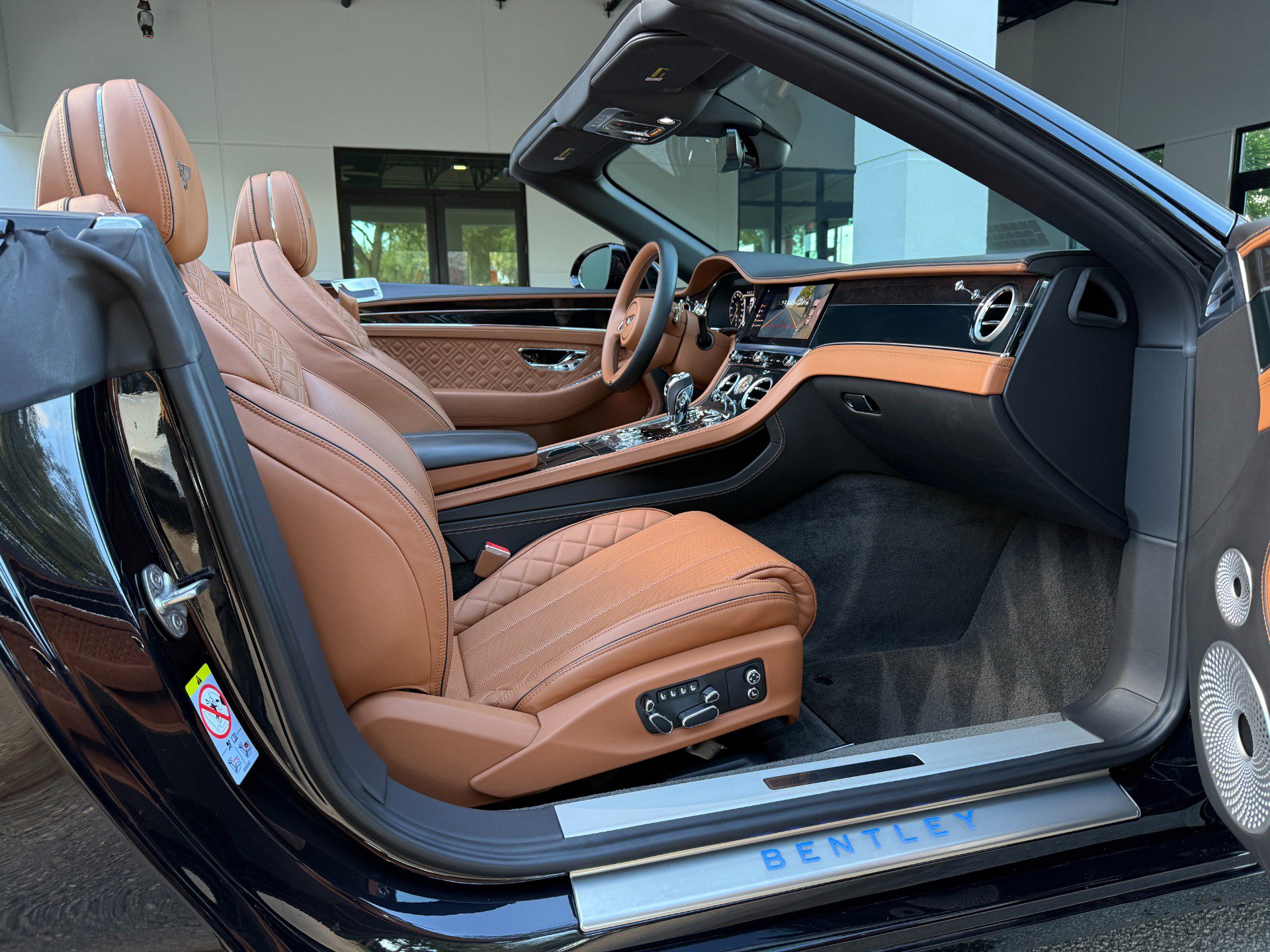 Used 2021 Bentley Continental GT image 38