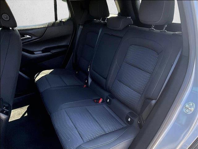 Used 2025 Chevrolet Equinox LT w/ Safety and Technology Package FWD image 27