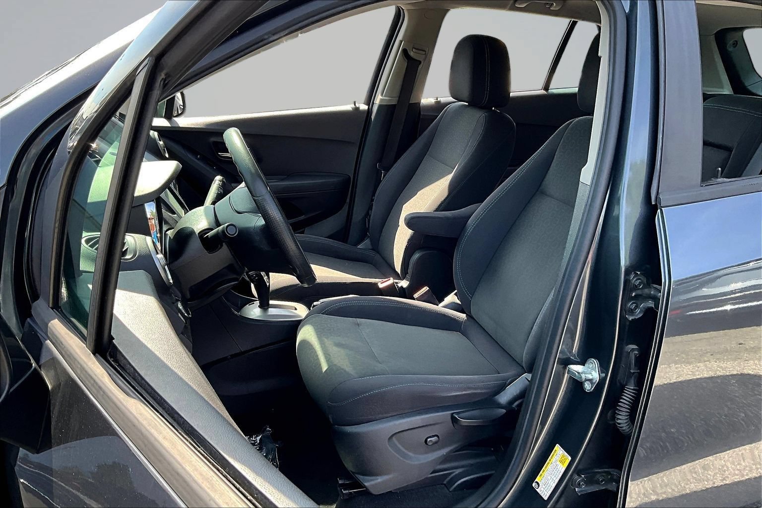 Used 2016 Chevrolet Trax LS FWD image 13
