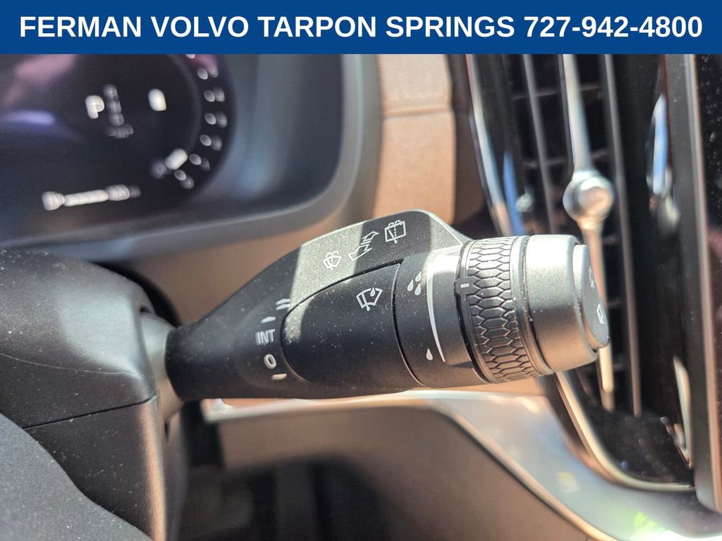 New 2026 Volvo XC90 B6 Plus w/ Protection Package Premier image 30