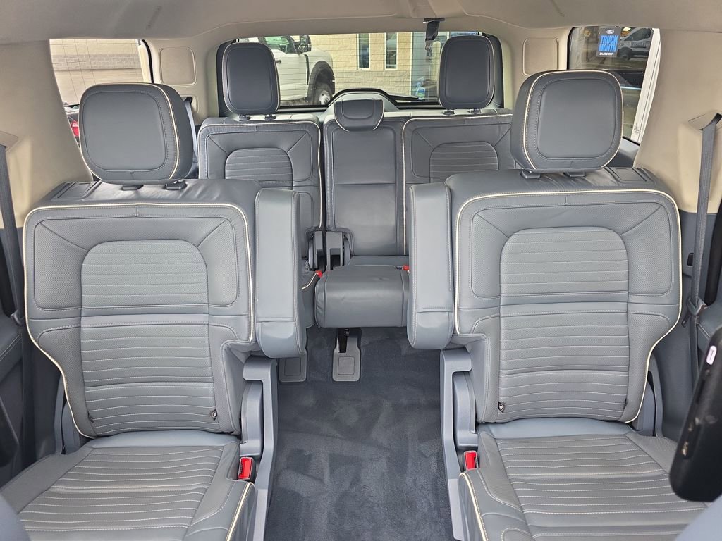 Used 2022 Lincoln Navigator Black Label image 38