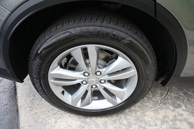 Used 2025 Acura MDX SH-AWD image 12