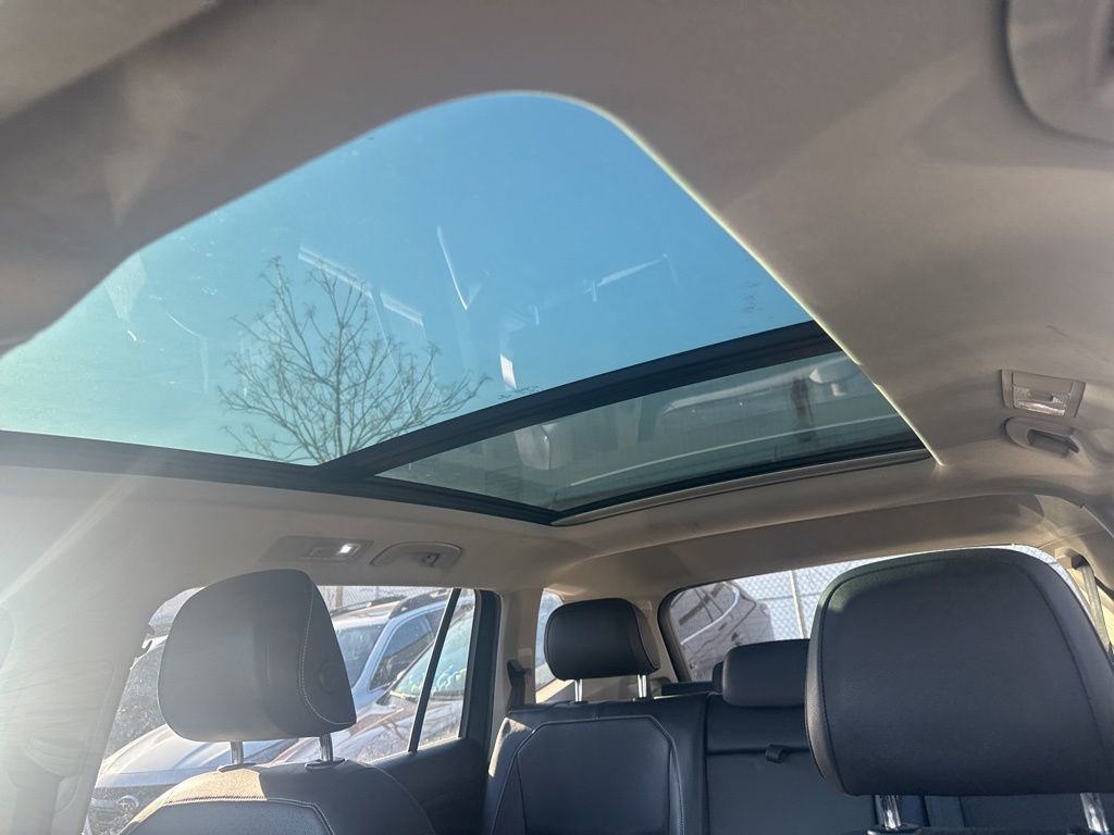 Used 2021 Volkswagen Tiguan S image 9