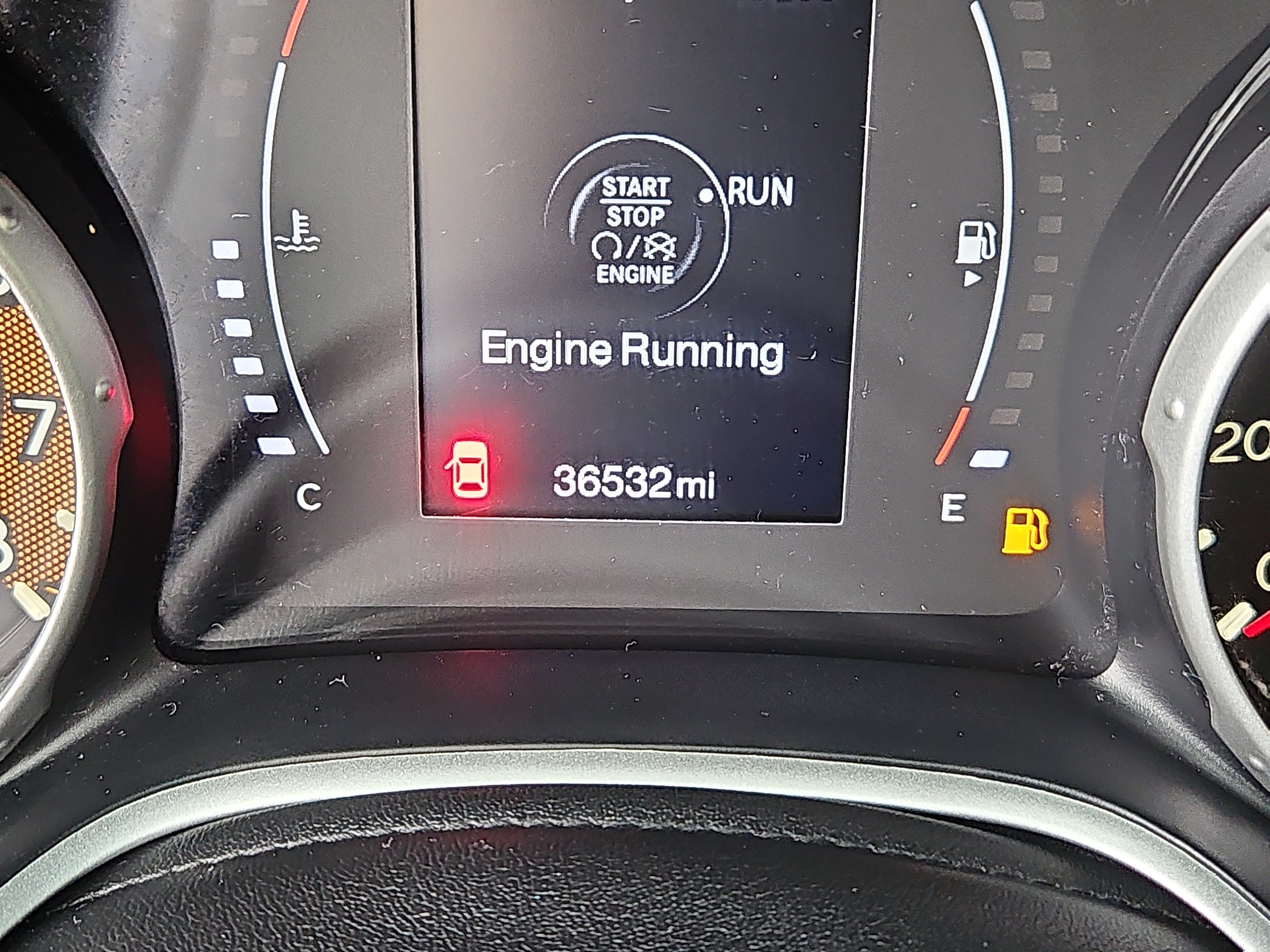 Used 2018 Jeep Compass Latitude w/ Cold Weather Group AWD/4WD image 7