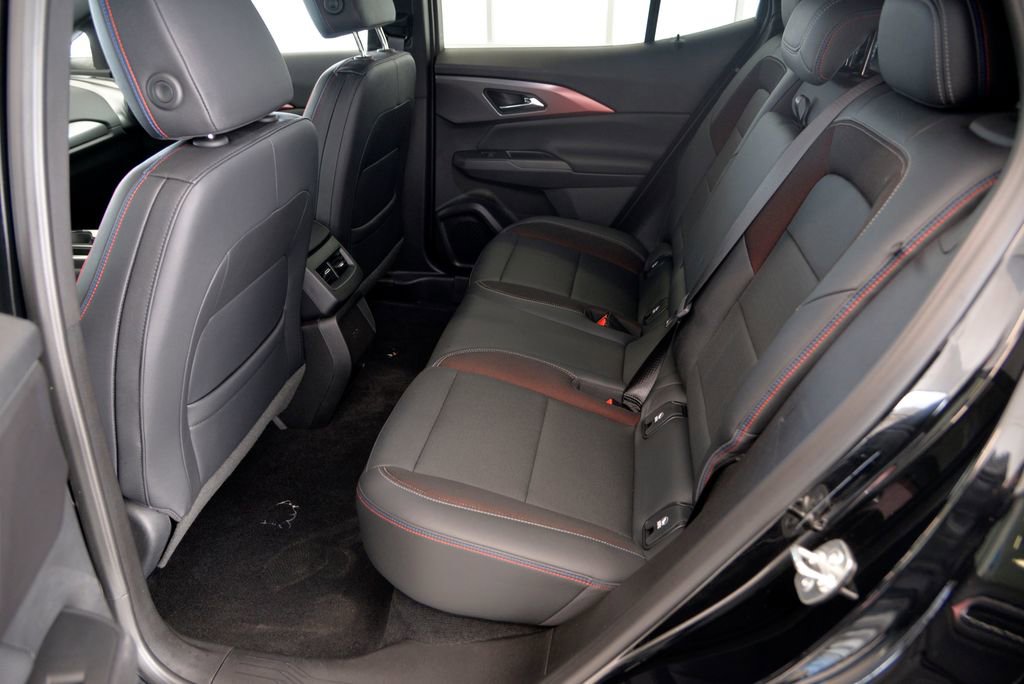 Certified 2024 Chevrolet Equinox EV RS image 27