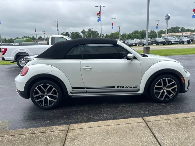Used 2018 Volkswagen Beetle 2.0T Dune FWD image 4
