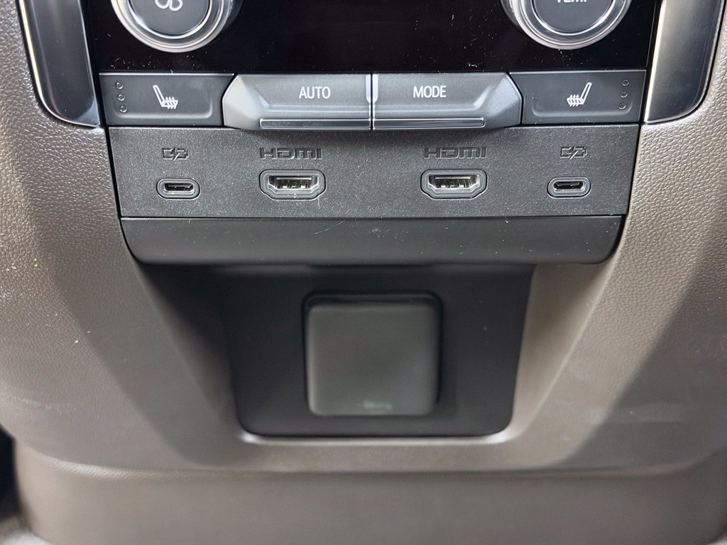New 2026 GMC Yukon XL Elevation w/ Elevation Premium Package AWD/4WD image 29