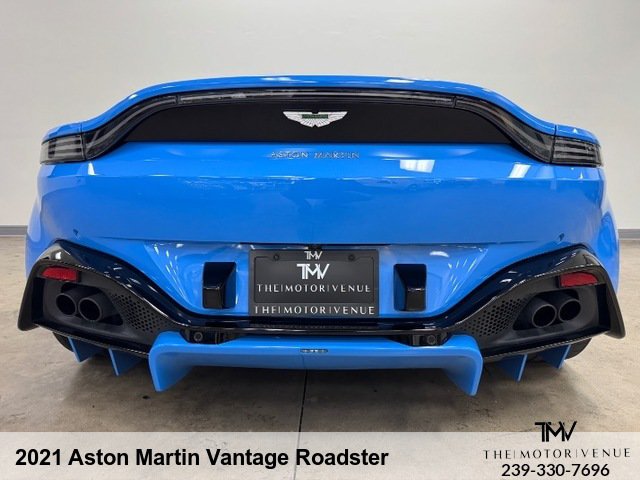 Used 2021 Aston Martin V8 Vantage Roadster RWD image 10