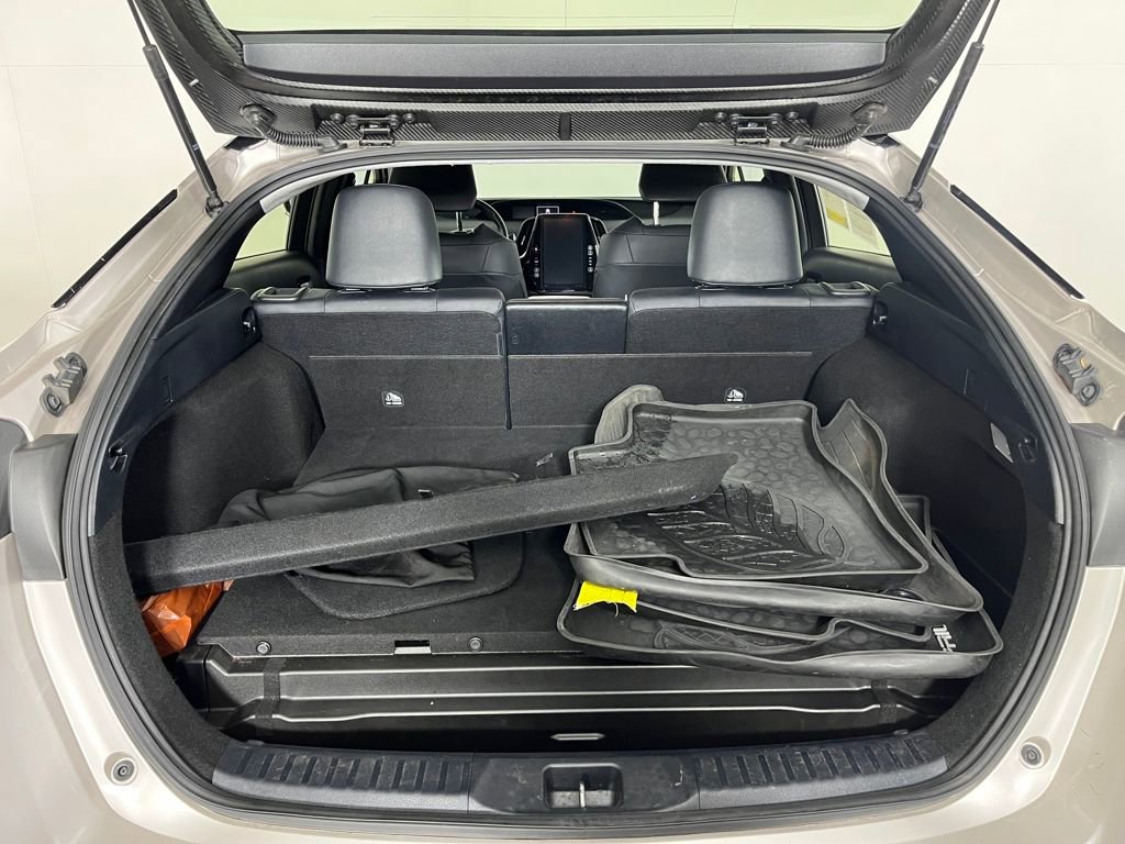 Used 2017 Toyota Prius Prime Premium image 22