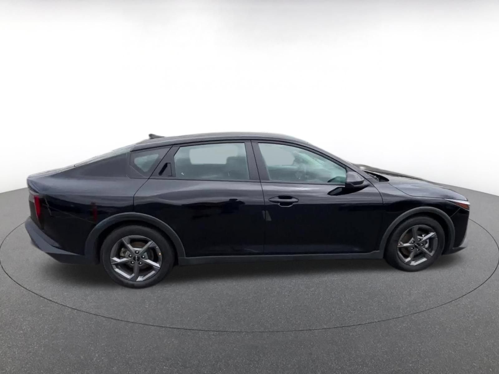 Used 2025 Kia K4 FWD image 15