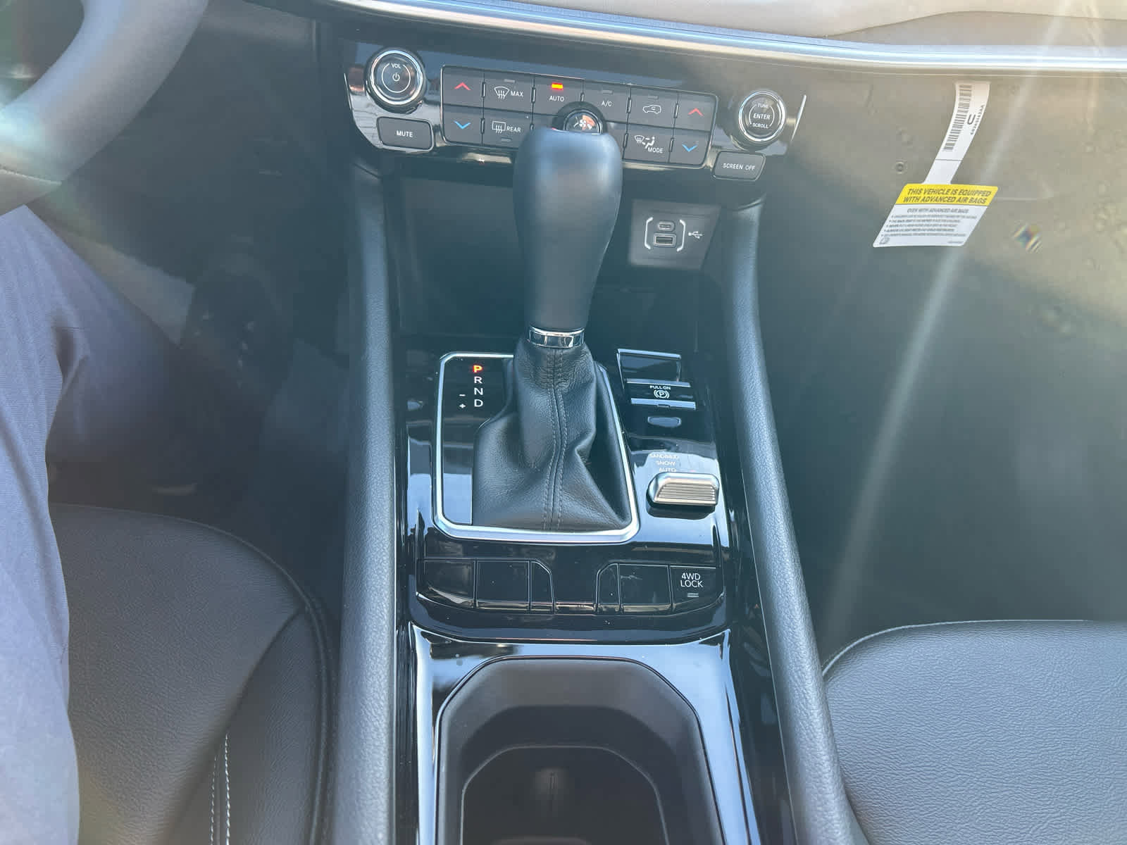 Used 2025 Jeep Compass Limited w/ Sun & Sound Group image 43