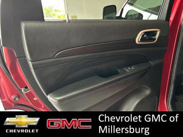 Used 2014 Jeep Grand Cherokee Laredo w/ 18" Wheel & 8.4" Radio Group AWD/4WD image 17