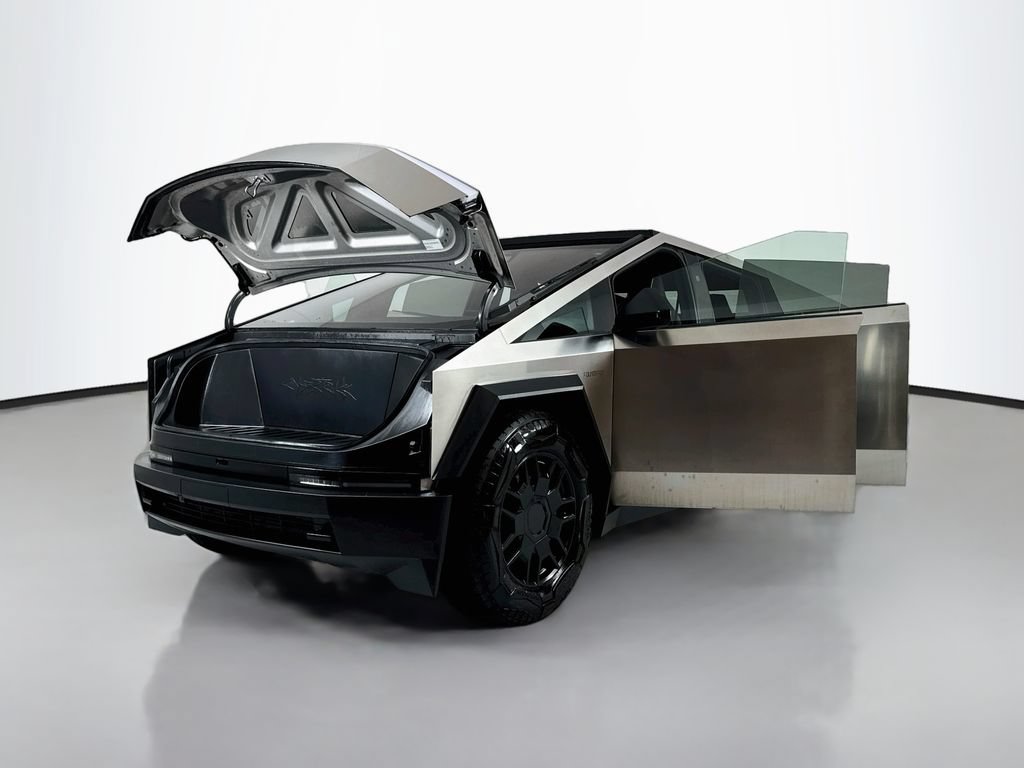 Used 2024 Tesla Cybertruck Cyberbeast AWD/4WD image 32