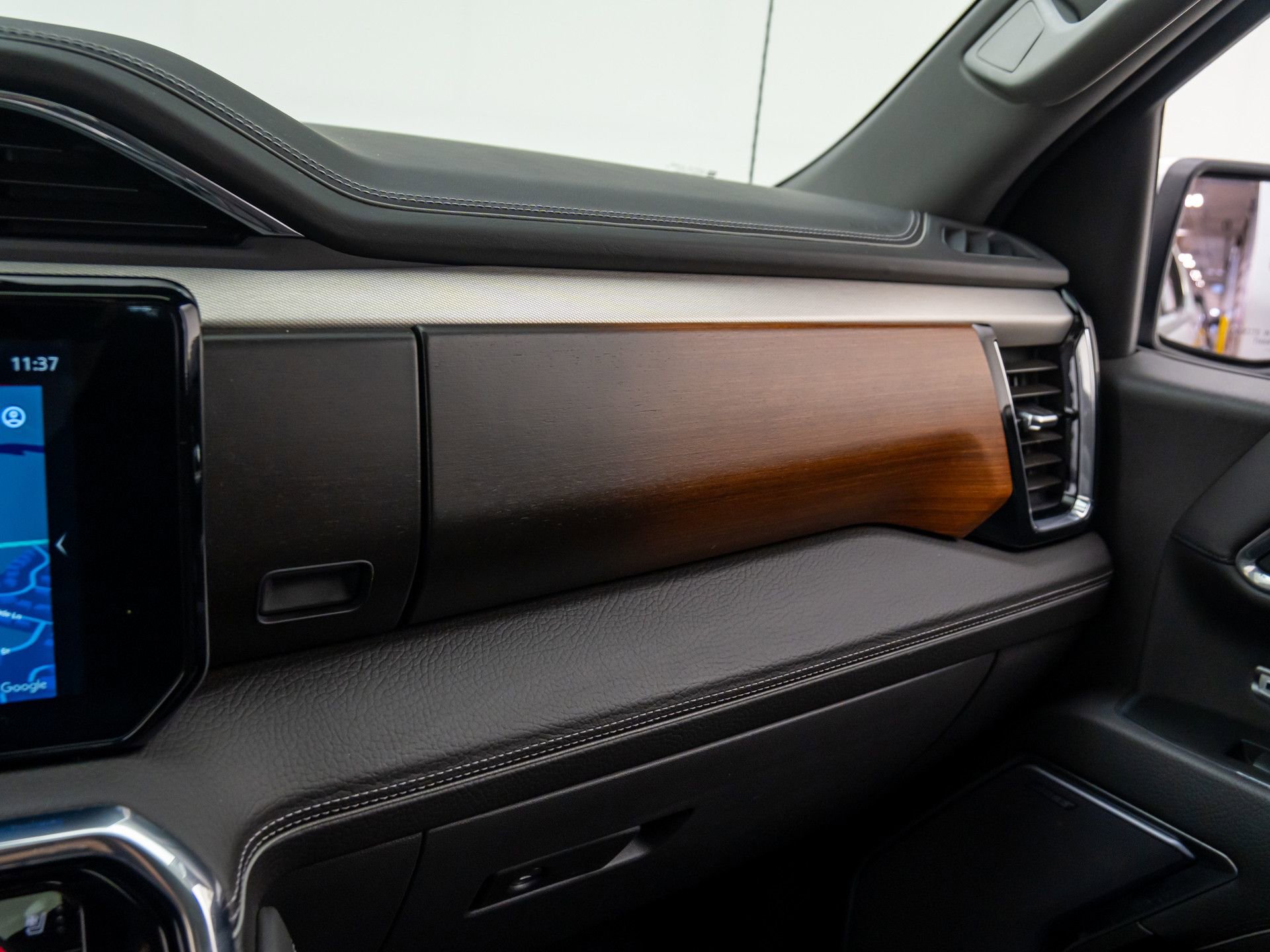 Used 2025 GMC Sierra 1500 Denali w/ Denali Reserve Package image 28