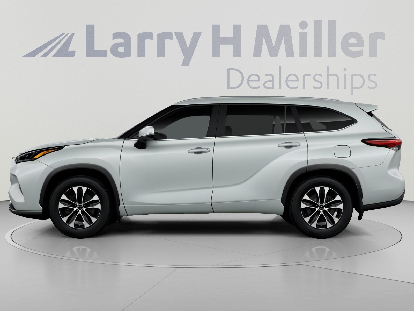 New 2026 Toyota Highlander XLE AWD/4WD image 4