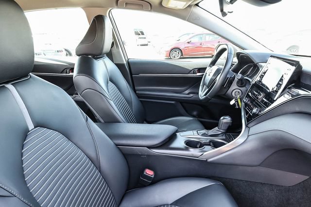 Used 2024 Toyota Camry SE FWD image 19