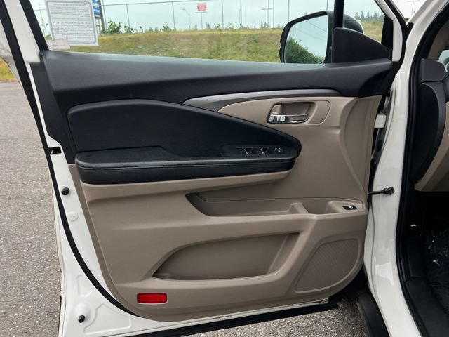 Used 2016 Honda Pilot EX image 16