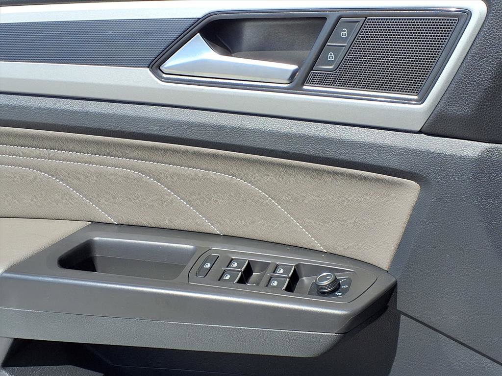 Used 2023 Volkswagen Atlas Cross Sport SEL R-Line image 20