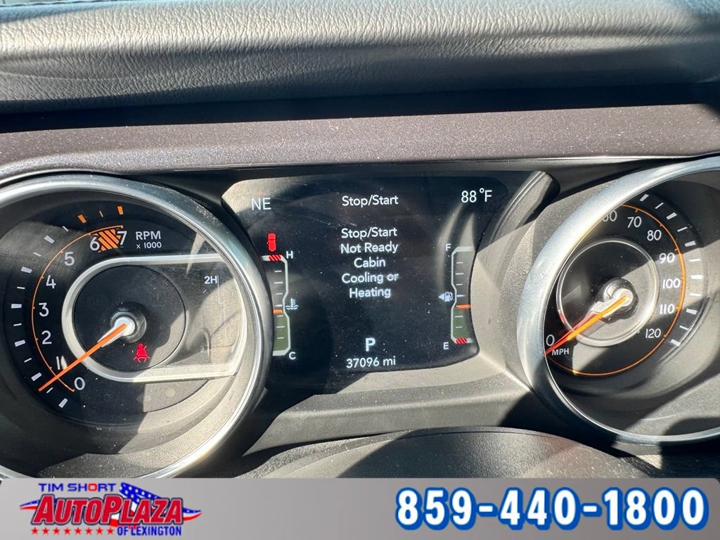 Used 2023 Jeep Wrangler Unlimited Sahara AWD/4WD image 4
