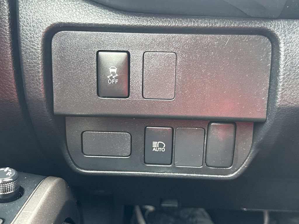 Used 2022 Toyota Tacoma SR5 RWD image 32
